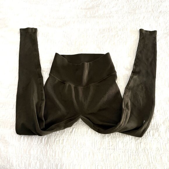 Lululemon Thermal Tight 28" Dark Olive Wool-Blend Seamless Knit Leggings 2 - Picture 3 of 10